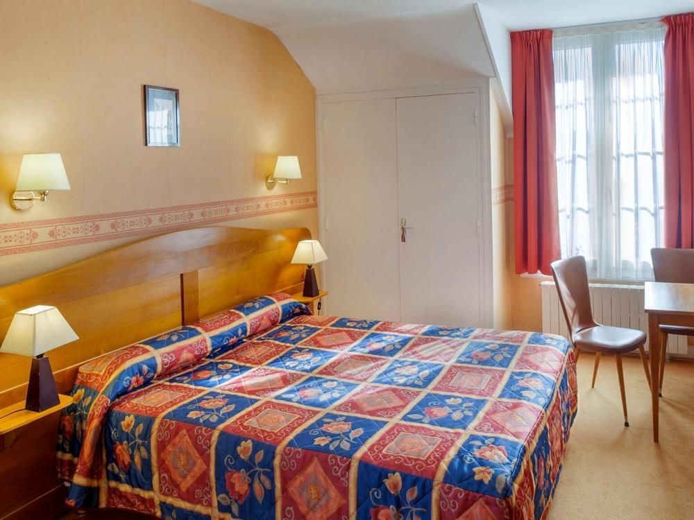 Le Chalet De La Foret Hotel 3 Etoiles Et Restaurant Vierzon Εξωτερικό φωτογραφία