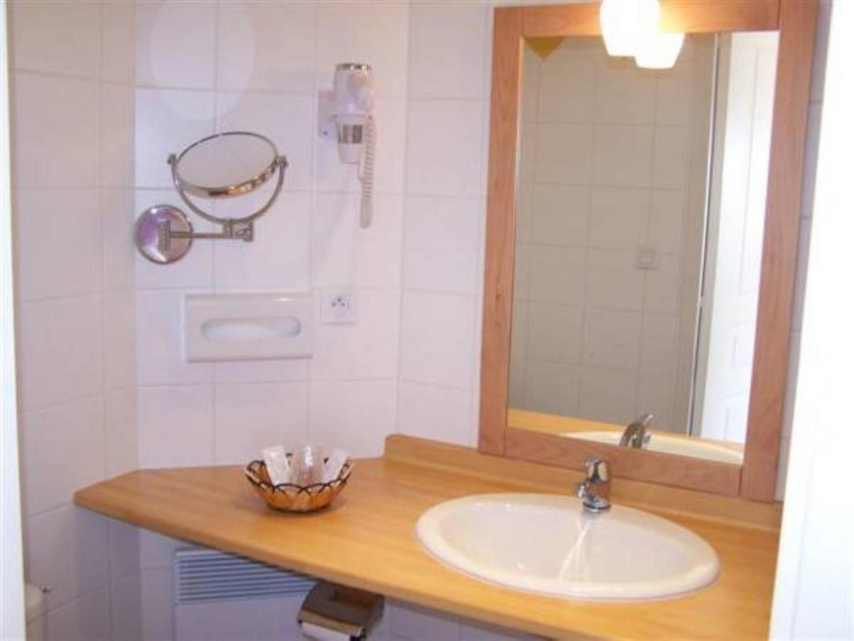 Le Chalet De La Foret Hotel 3 Etoiles Et Restaurant Vierzon Εξωτερικό φωτογραφία